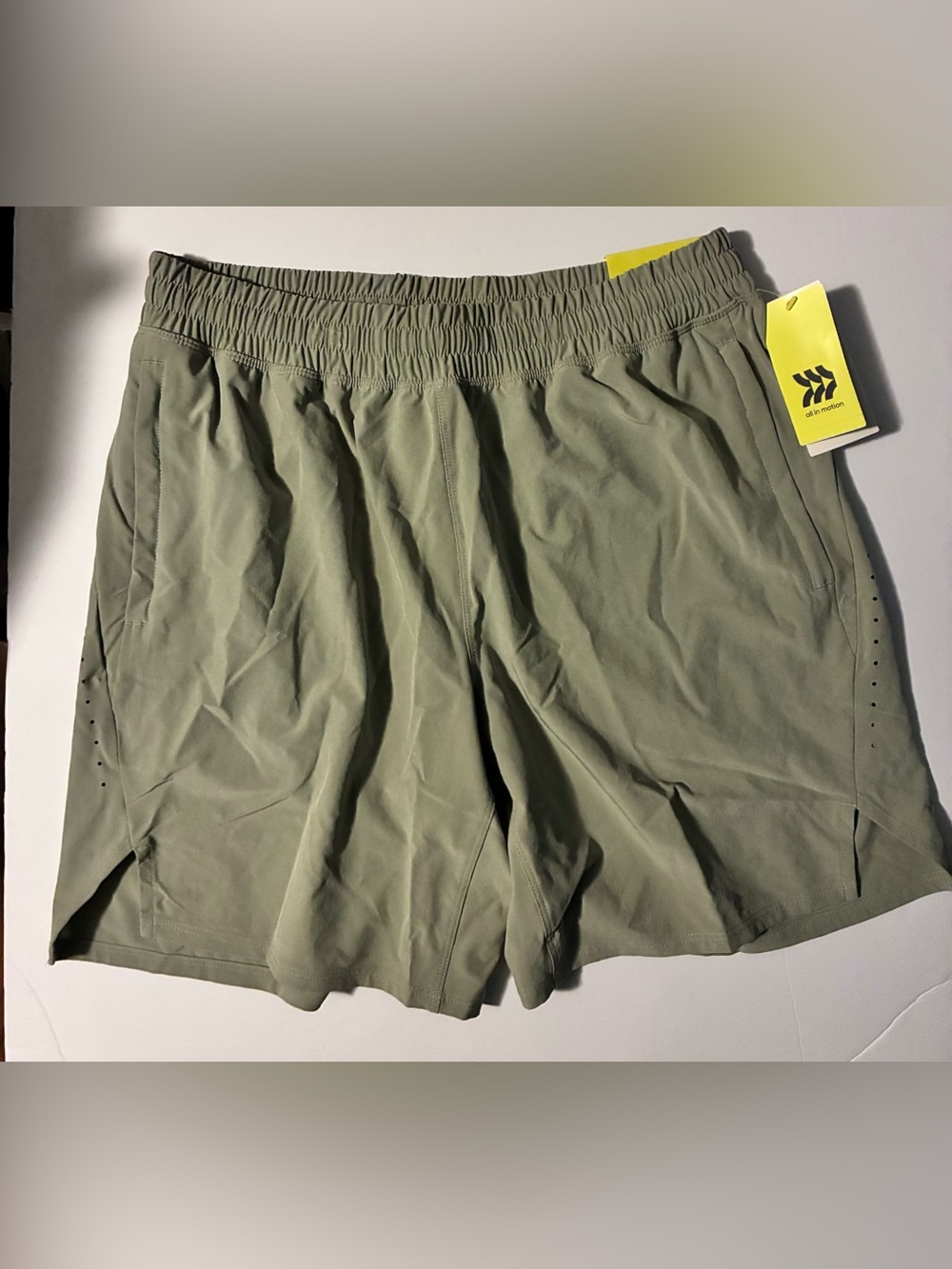 All in Motion Men's 7" Run Shorts – Camo Gray – Size M – NWT